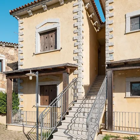 Appartement Myrsine 13-4 *